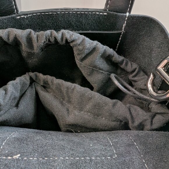 Black Leather - In the Loop Bucket Bag, NWOT - Crossbody Bag w/inner canvas bag - Picture 5 of 8